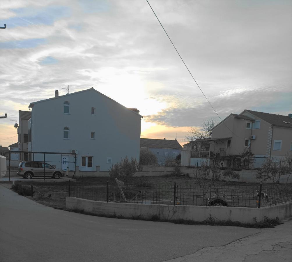 Apartments Vodice Marica Екстер'єр фото
