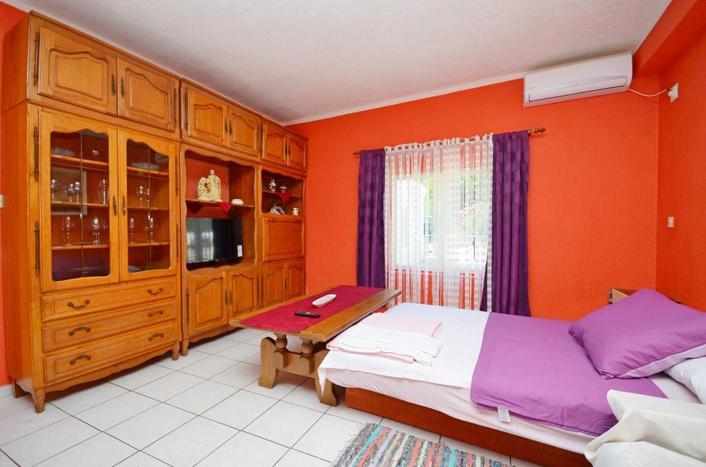 Apartments Vodice Marica Екстер'єр фото