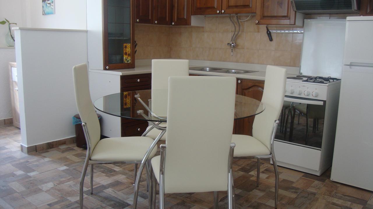 Apartments Vodice Marica Екстер'єр фото