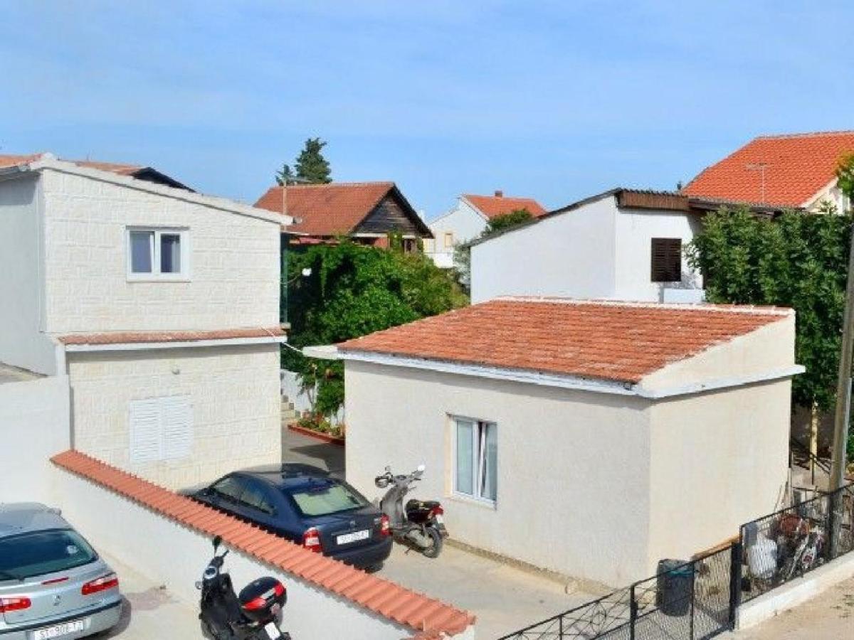 Apartments Vodice Marica Екстер'єр фото
